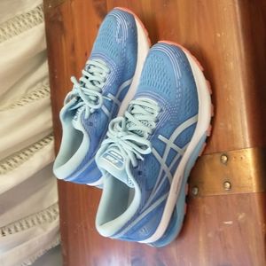 Asics gel nimbus women's size 8.5 wide width